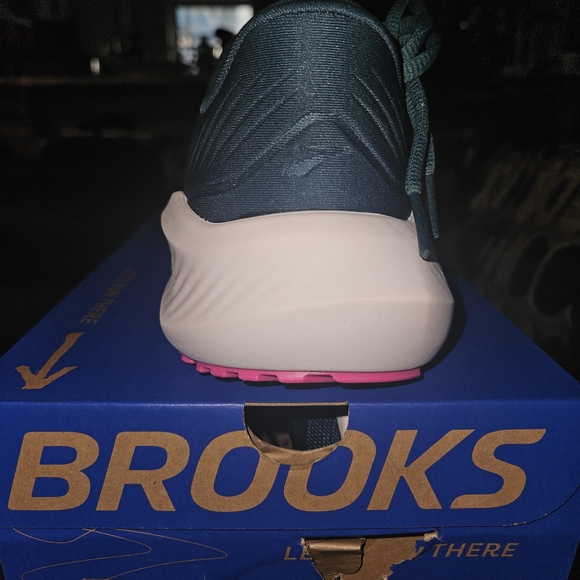 Brooks Women's Teal and Pink Running Sneakers - Picture 4 of 4